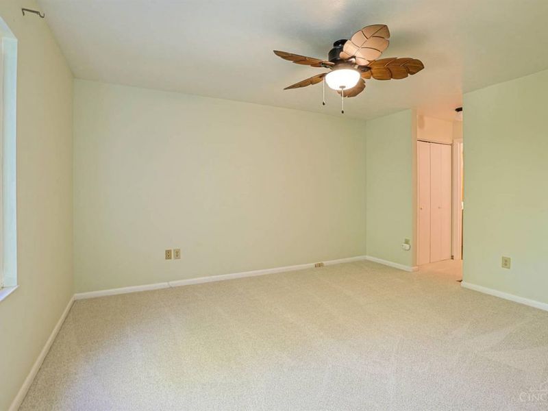 9957 Timbers Drive, Blue Ash, OH 45242 Photo 19