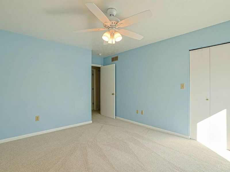 9957 Timbers Drive, Blue Ash, OH 45242 Photo 26
