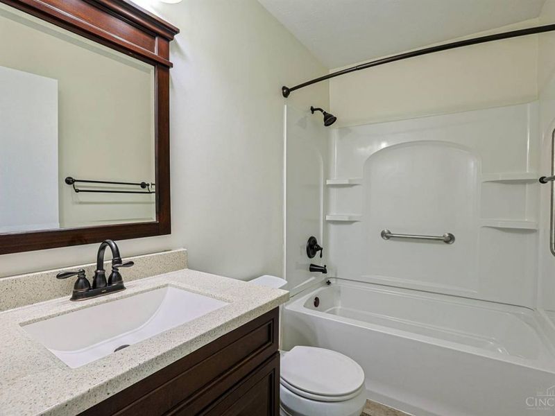 9957 Timbers Drive, Blue Ash, OH 45242 Photo 29
