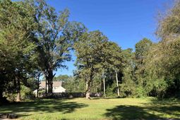 2611 Raymond St. photo 4