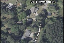 2611 Raymond St. photo 4