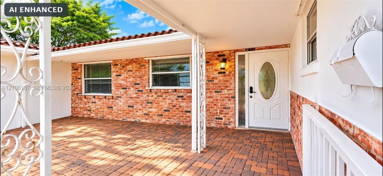 2827 Arthur St , Hollywood, FL 33020 Photo