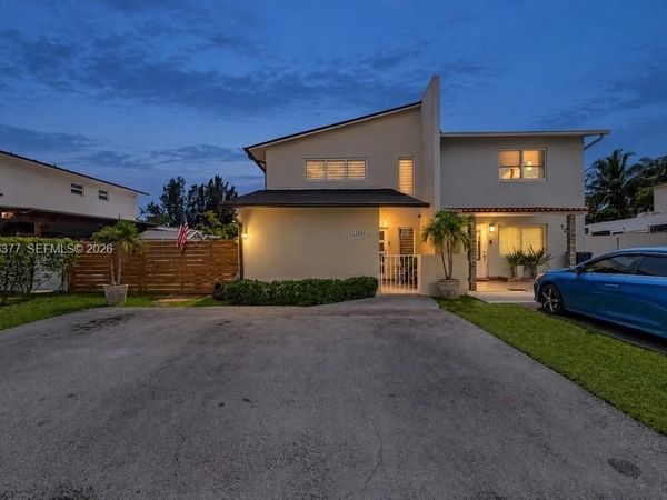 12040 SW 10th Ter, Miami, FL 33184