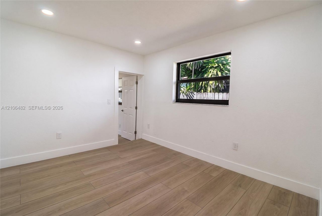834 NW 115th St, Miami, FL 33168 Photo