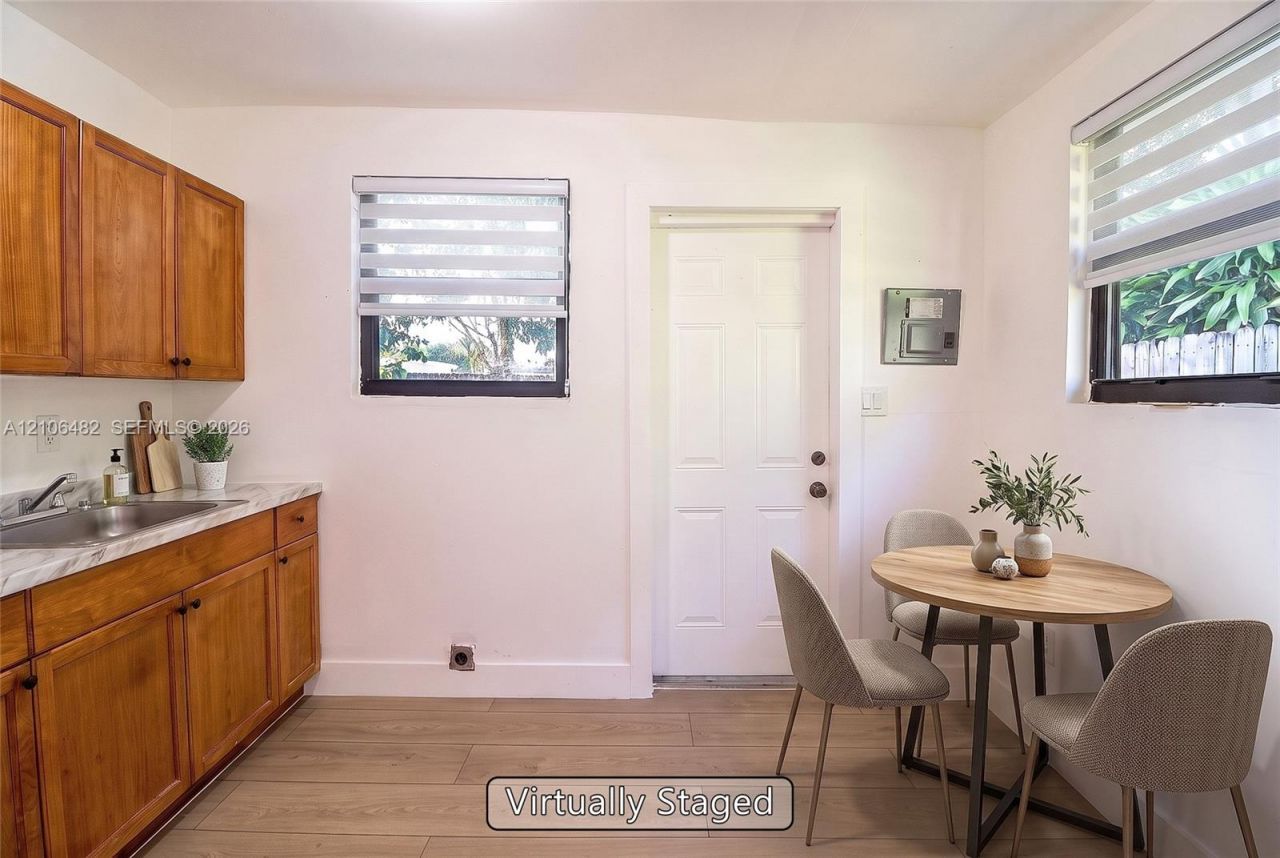 834 NW 115th St, Miami, FL 33168 Photo