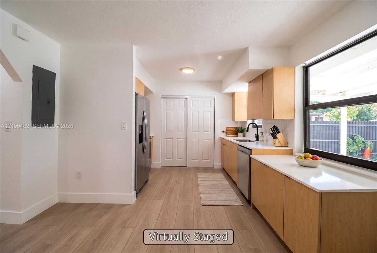 834 NW 115th St, Miami, FL 33168 Photo