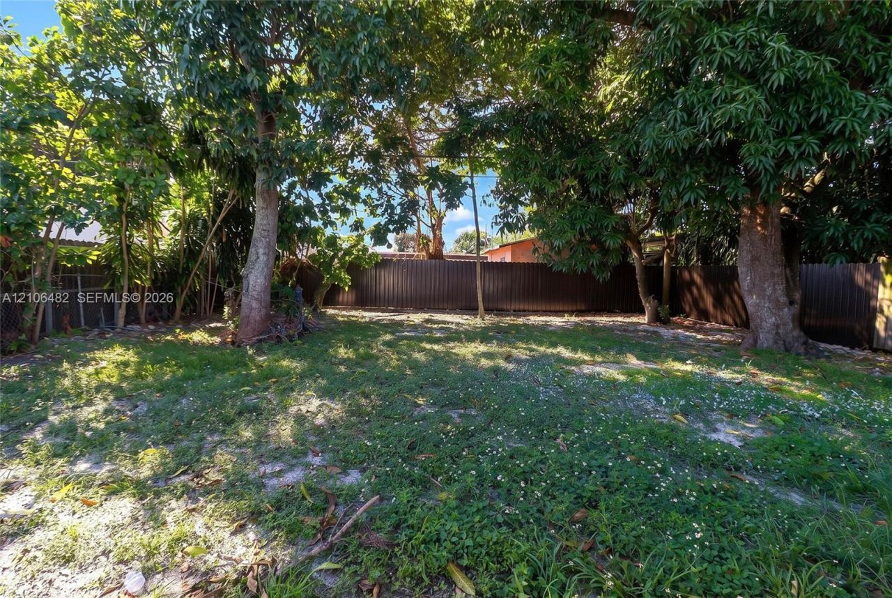 834 NW 115th St, Miami, FL 33168 Photo