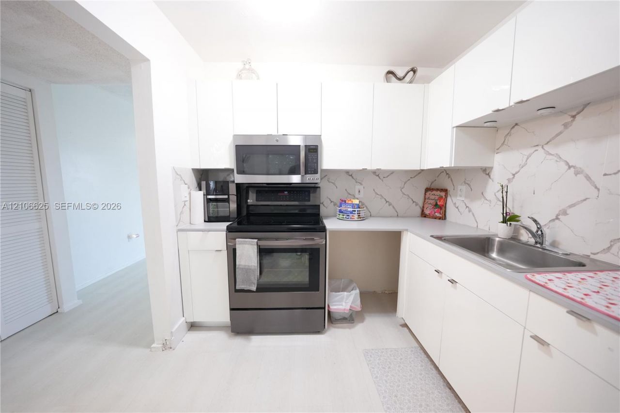 21121 SW 85th Ave, Unit 117, Cutler Bay, FL 33189 Photo