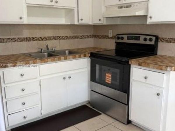 5701 SW 27th St , Unit 1, West Park, FL 33023