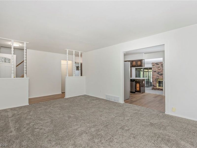 5613 Reef Road, Mentor on the Lake, OH 44060 Photo 4