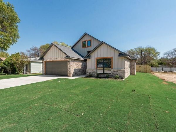 804 Vaquero Street, White Settlement, TX 76108