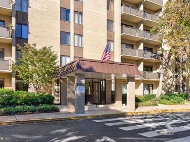 3100 MANCHESTER STREET, Unit 220, FALLS CHURCH, VA 22044