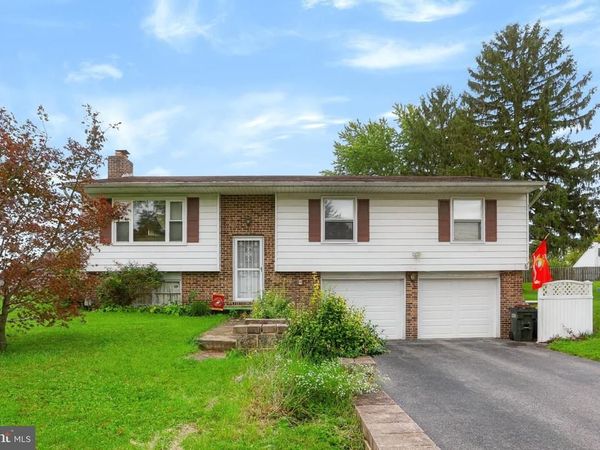 2708 SUNSET LANE, YORK, PA 17408