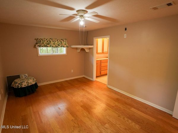 888 Doc Henry Cove, Terry, MS 39170