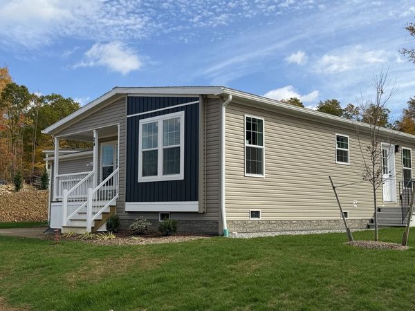2 Rose Lane, Sturbridge, MA 01566