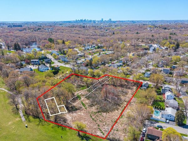 36 Slayton Rd, Melrose, MA 02176