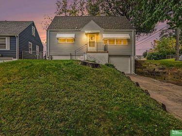 1947 S 49 Street, Omaha, NE 68106