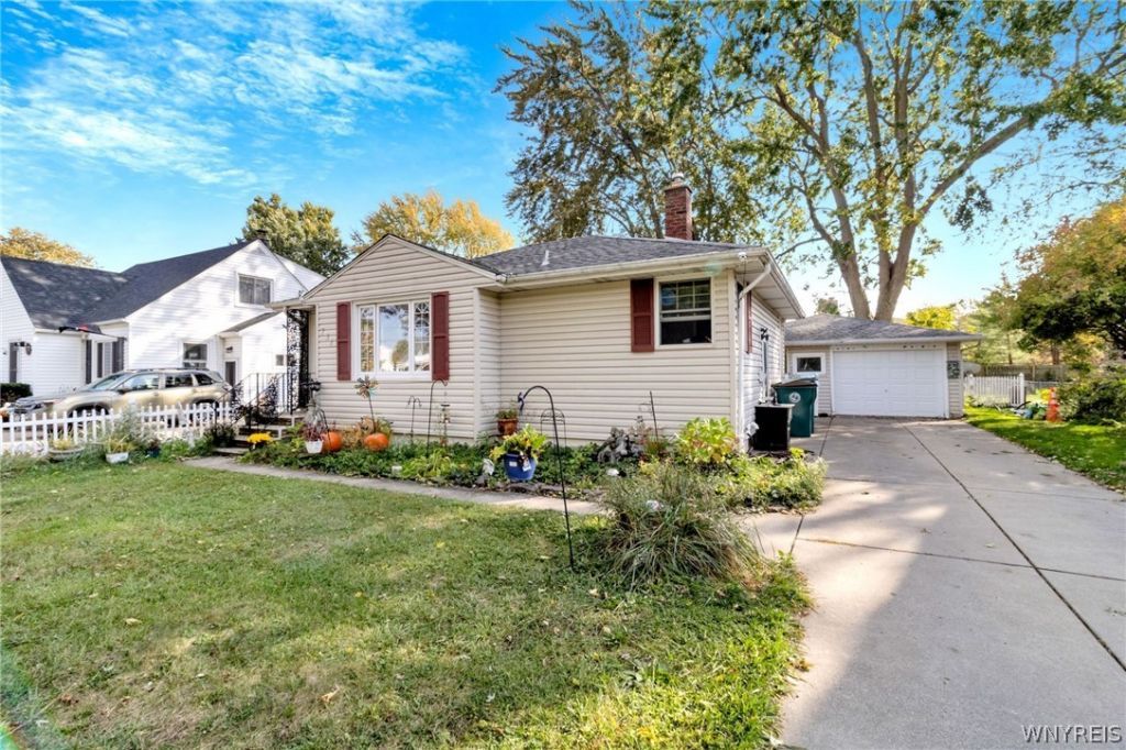 751 Pioneer Drive , North Tonawanda, NY 14120 Main Photo