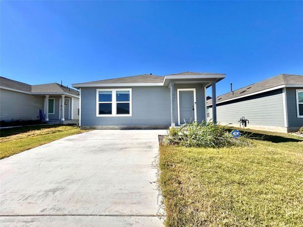 175 Kyanite DR, Maxwell, TX 78656