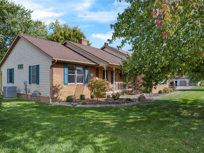 224 Tanglewood Drive, Dalton, OH 44618 Photo 2
