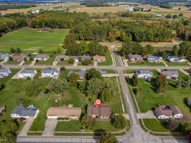 224 Tanglewood Drive, Dalton, OH 44618 Photo 3