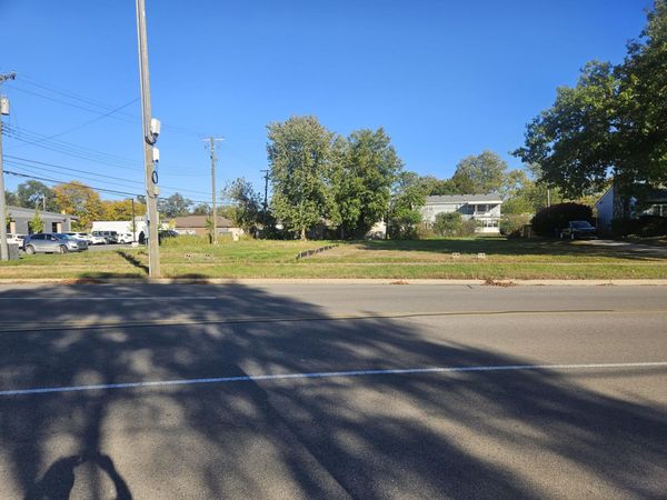 2204 N Carlson Street, Westland, MI 48185