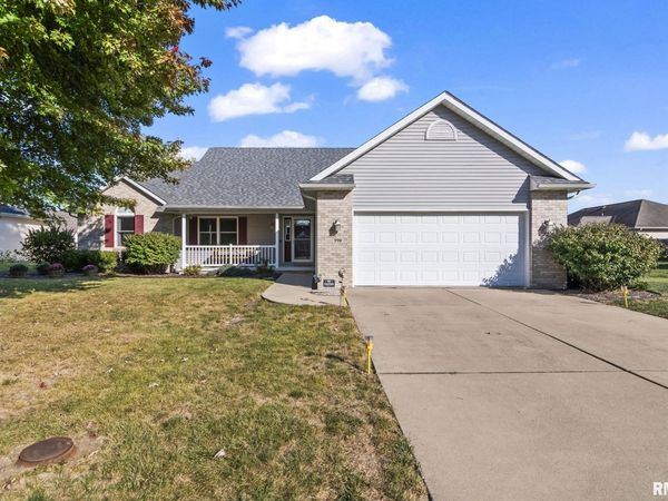 770 TIMBER EDGE Drive, Sherman, IL 62684