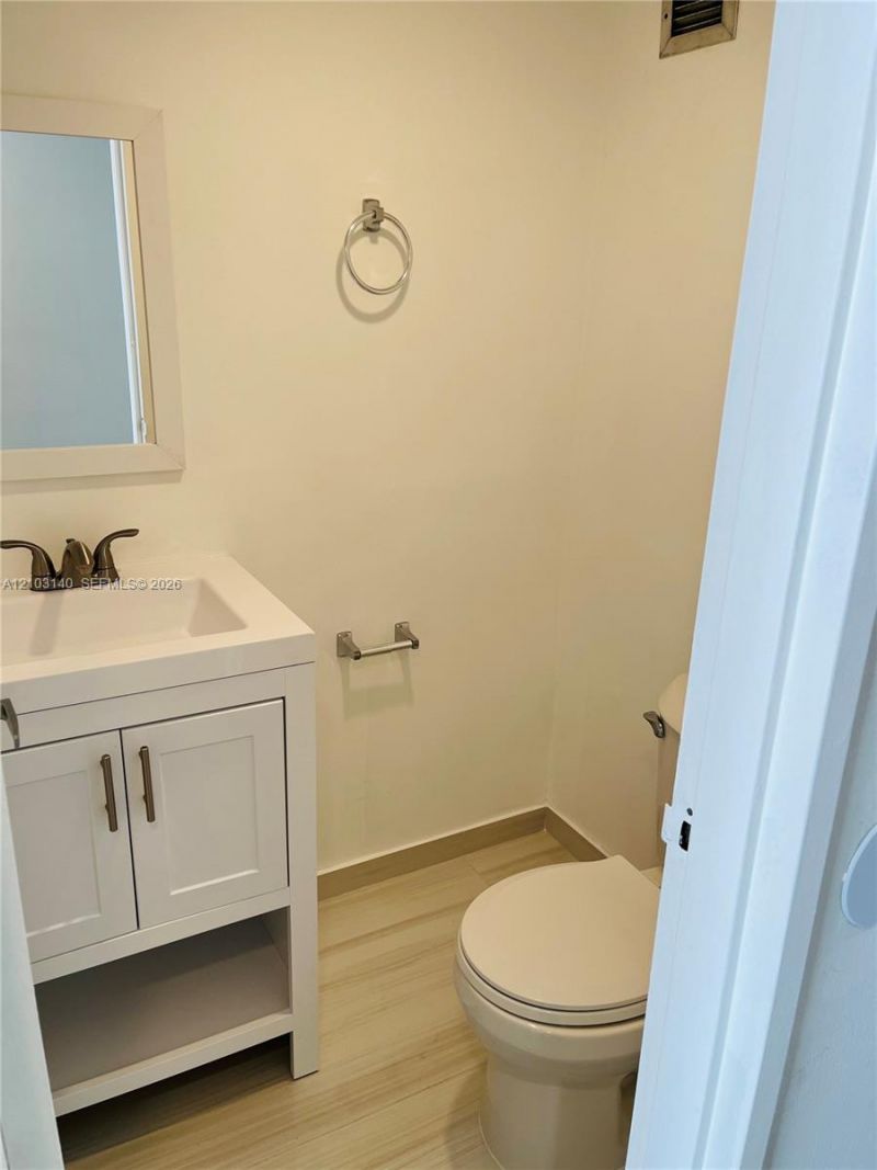 1228 West Ave , Unit 1407, Miami Beach, FL 33139 Photo