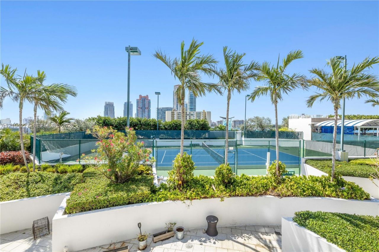 400 Alton Rd , Unit 610, Miami Beach, FL 33139 Photo