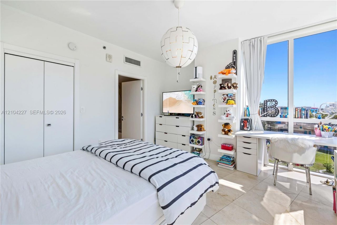400 Alton Rd , Unit 610, Miami Beach, FL 33139 Photo
