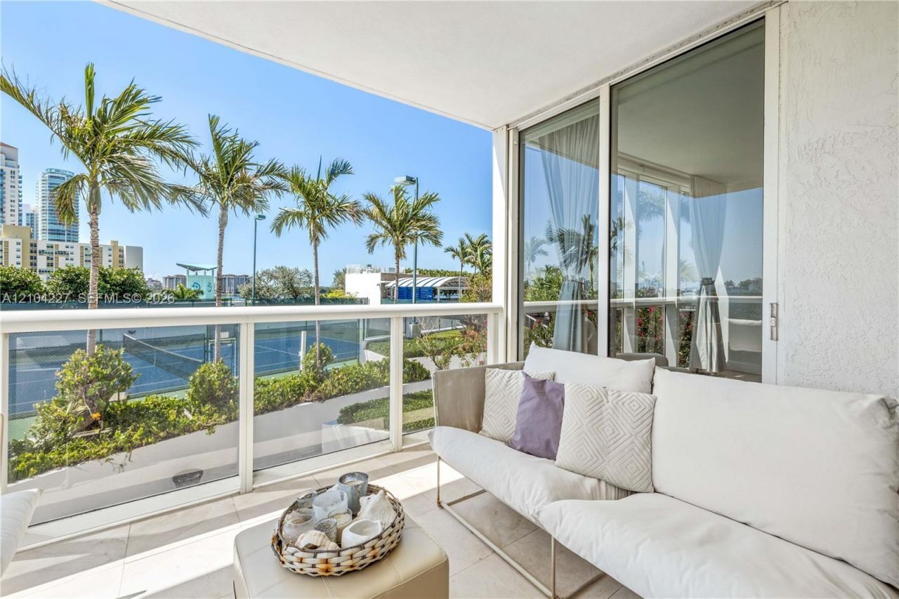 400 Alton Rd , Unit 610, Miami Beach, FL 33139 Photo