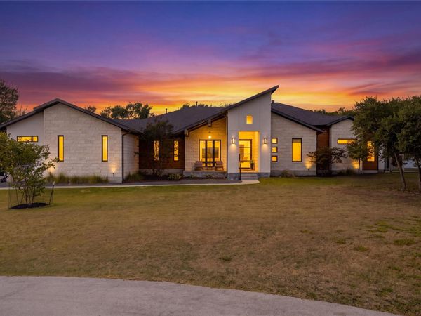 200 Quarter Horse LN, Driftwood, TX 78619