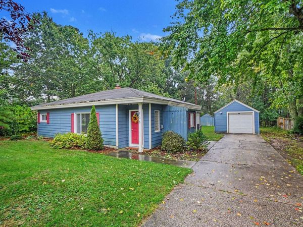 706 Riley Street, Holland, MI 49424