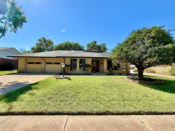 7204 E 55th Place , Tulsa, OK 74145