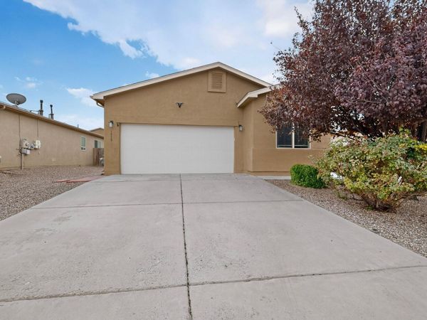 1515 Desert Paintbrush Loop NE, Rio Rancho, NM 87144