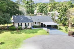 104 Stuart Court photo 4