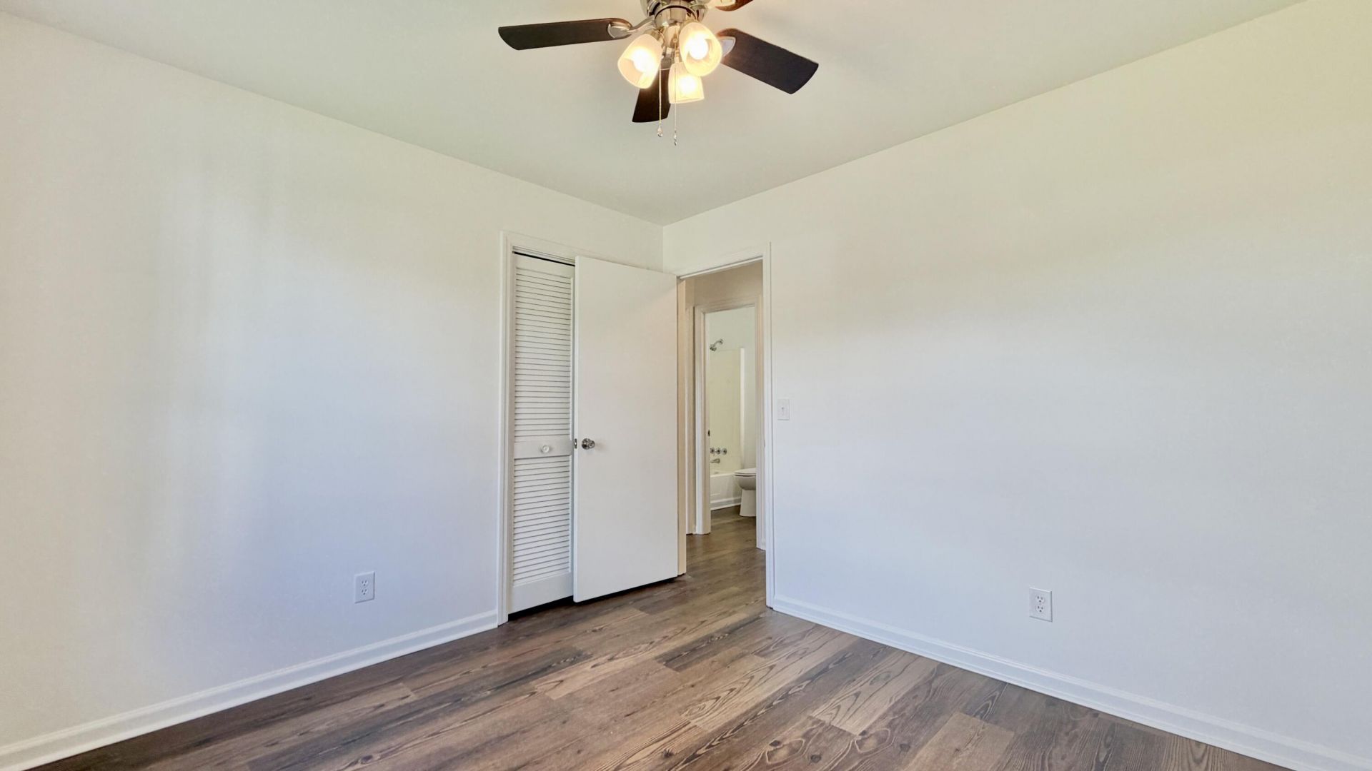 104 Stuart Court Photo 22