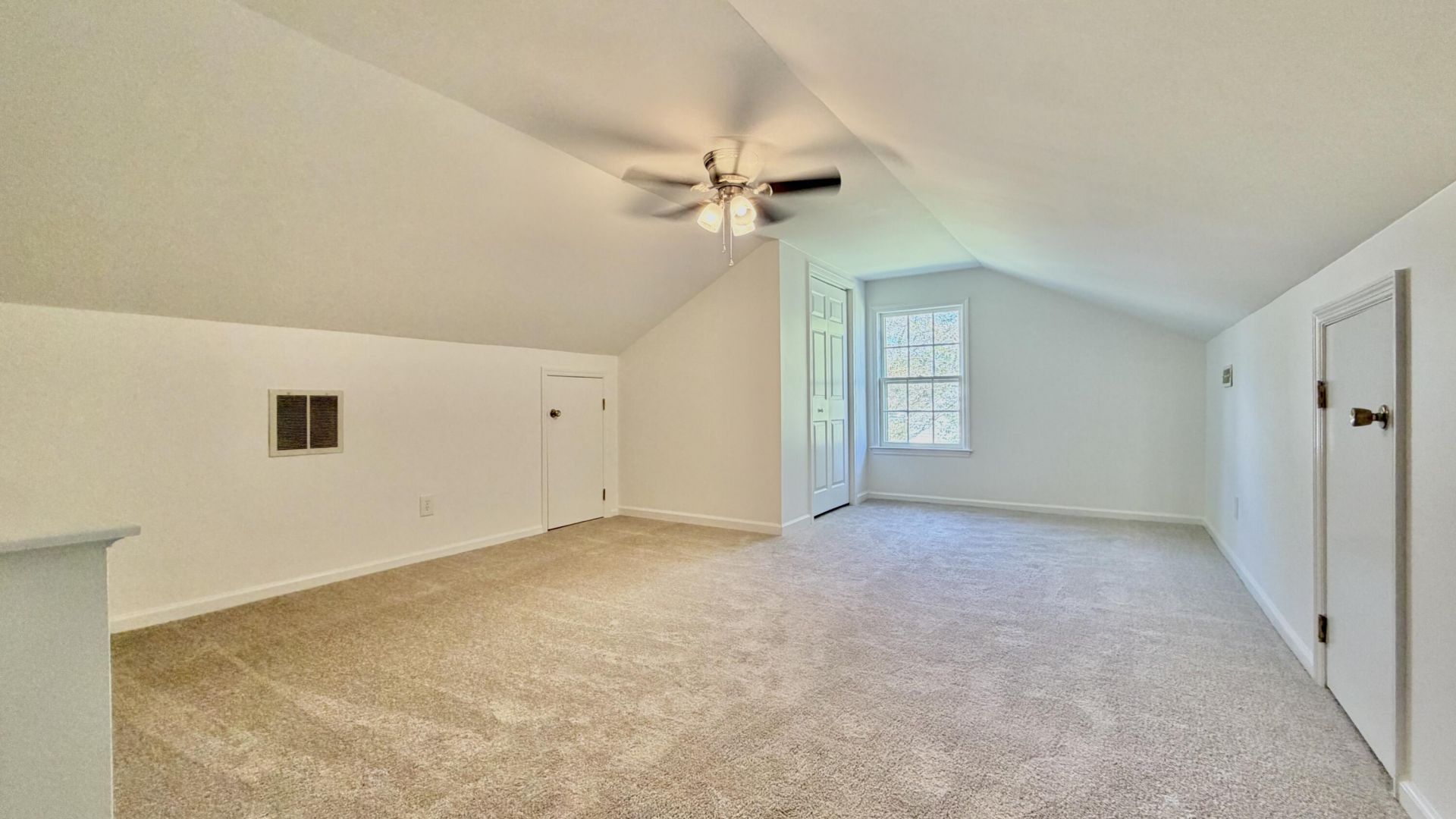 104 Stuart Court Photo 31