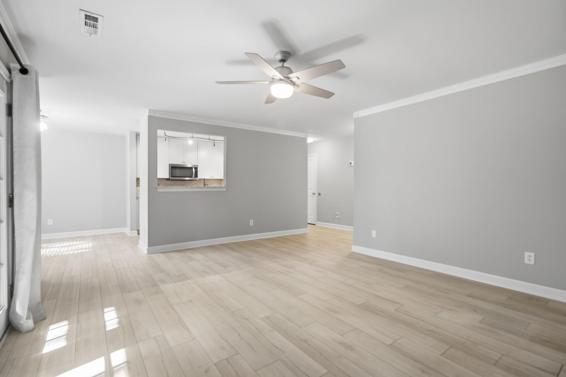 1203 Village Creek Lane Photo 18