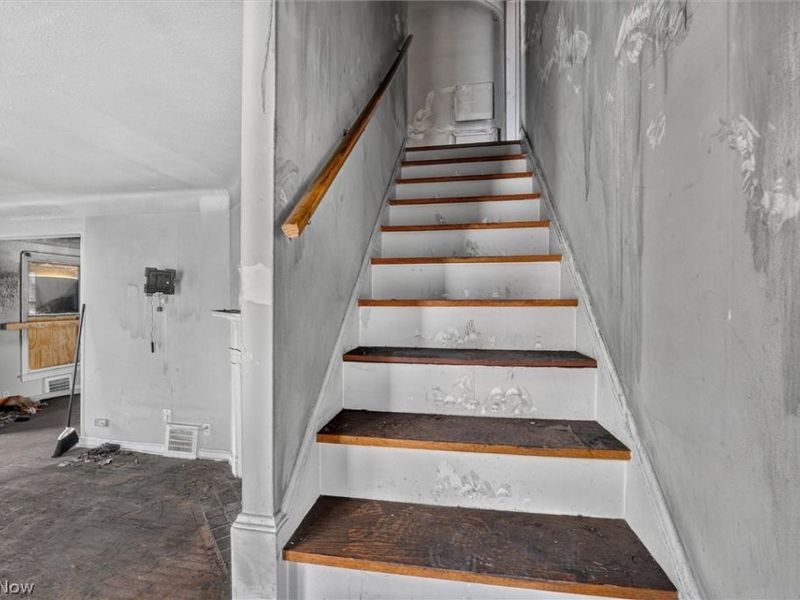 304 E 248th Street, Euclid, OH 44123 Photo 13