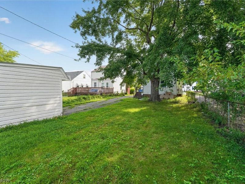 304 E 248th Street, Euclid, OH 44123 Photo 33