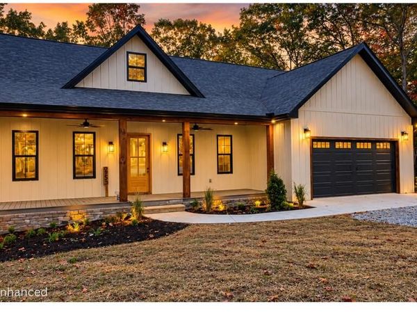 853 Steeplechase Dr., Jamestown, TN 38556