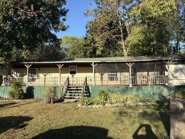 123 Holly Creek Rd, Celina, TN 38551