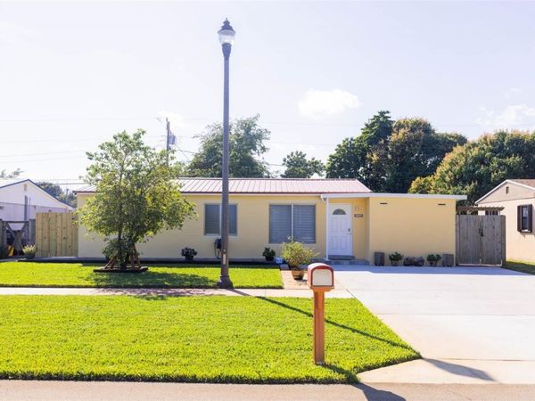 2028 BRIDGEMAN DRIVE , WEST PALM BEACH, FL 33409