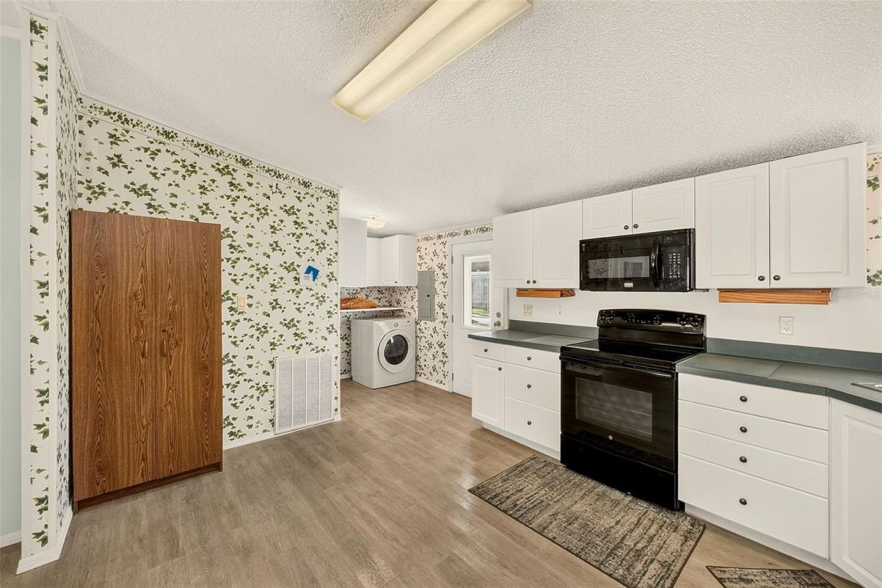 980 7th Street Nw, Unit 43, Largo, FL 33770 Photo