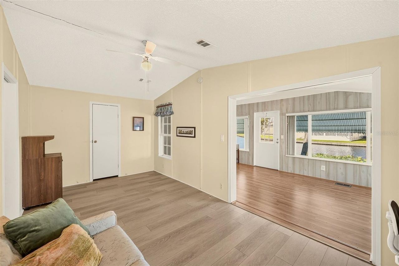 980 7th Street Nw, Unit 43, Largo, FL 33770 Photo