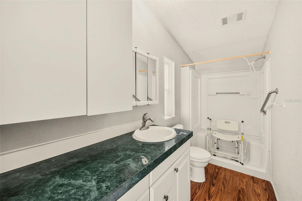 980 7th Street Nw, Unit 43, Largo, FL 33770 Photo