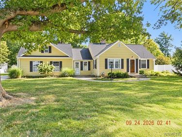 3643 Center Lane Drive, Hamburg, NY 14075