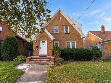 2910 Grand Avenue , Niagara Falls, NY 14301