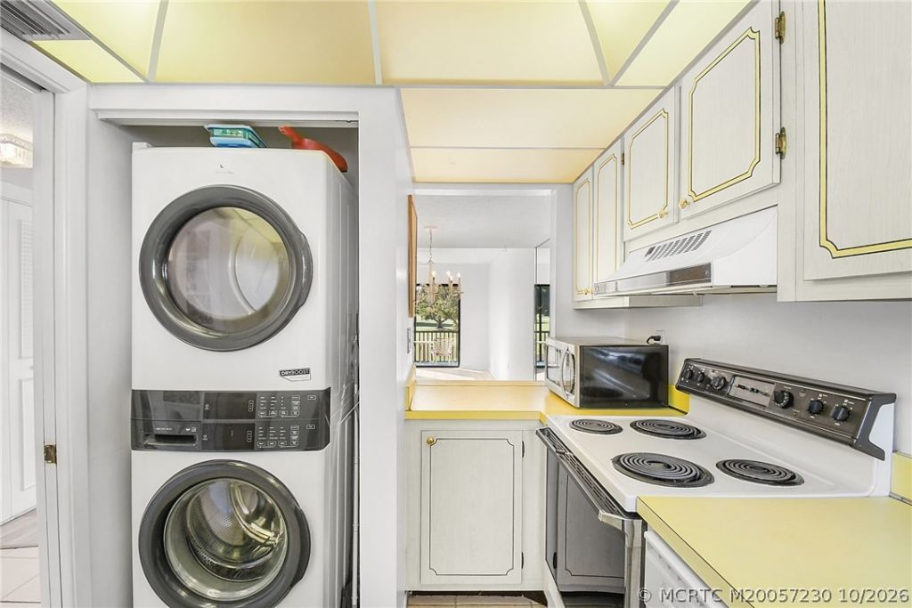 5111 SE Miles Grant Road , Unit 204, Stuart, FL 34997 Photo